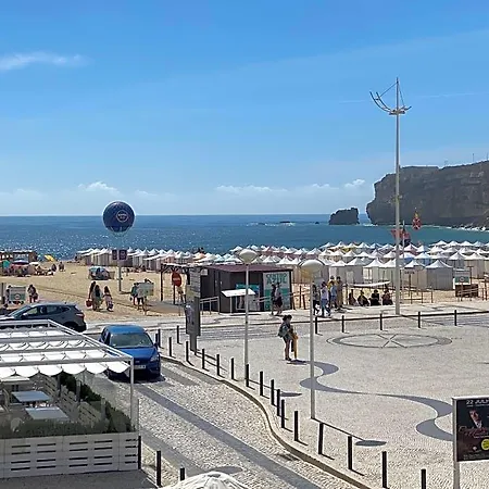 Bayview In Main Plaza 20 Meters From Дом отдыха Назаре